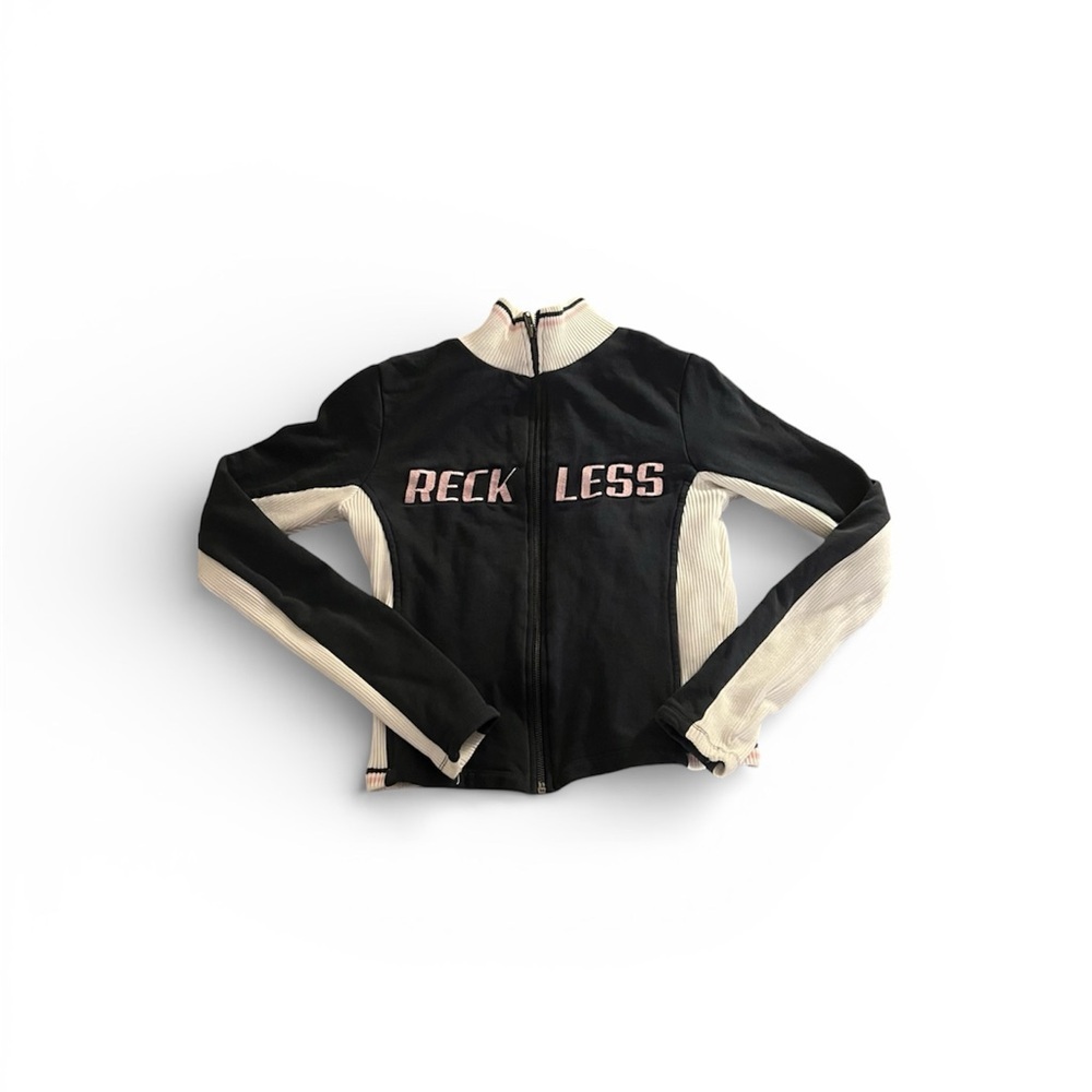 Subdued RECKLESS tight fit sweater
